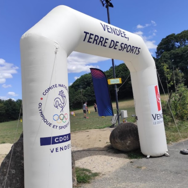 Arche gonflable - Vendée Terre de Sports - Image 2